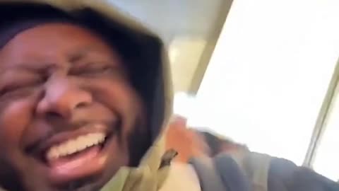 T-Pain Runs Into Kai Cenat at the Airport and Pranks Him by Sitting Next to Him