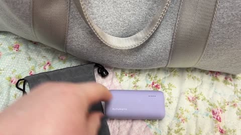 What's in my Preen & Co. Tote & Futurizta Pixy Mini 5000mah Powerbank Review.