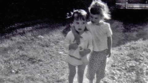 Gerri & Robin Sing in 1962