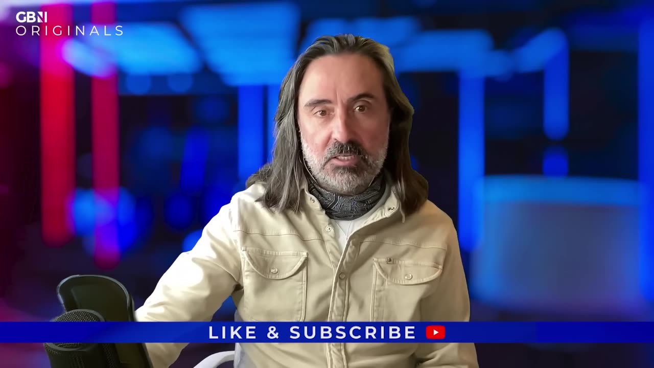 Neil Oliver - "Experts" and "Journalists" Will Convince Idiots Of New Pandemic