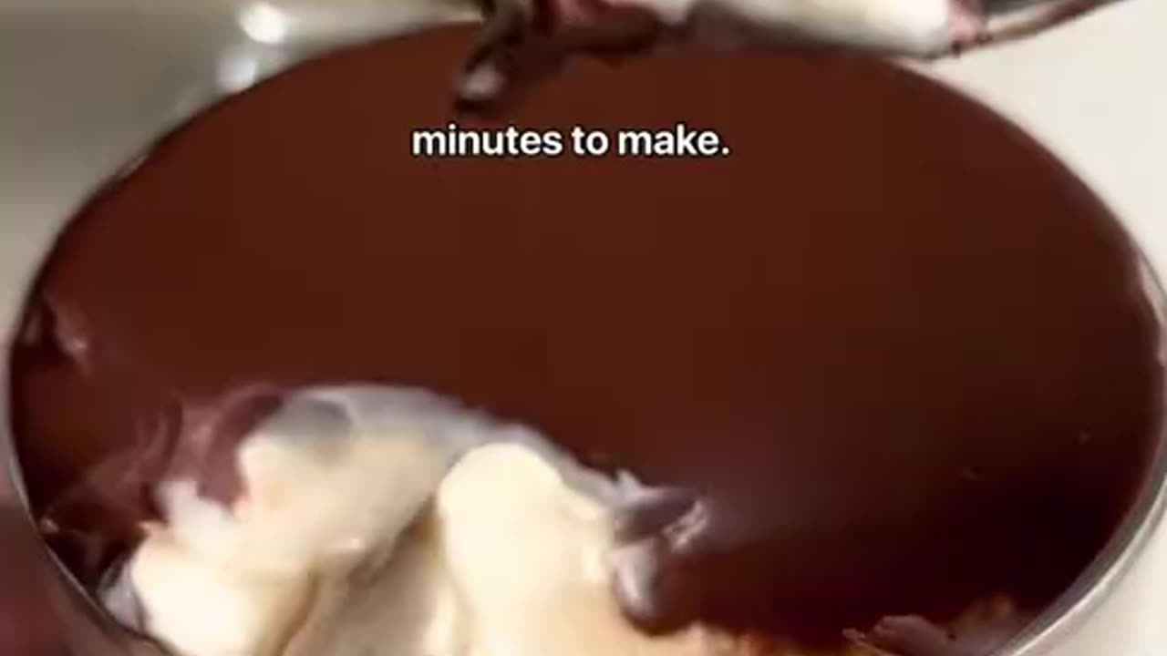 Peanut Butter Mousse with Chocolate Ganache 😍🥜🍫