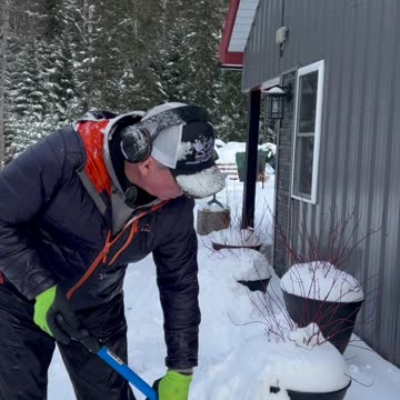 Snow as Nature’s Blanket: Protect Your Outdoor Plants This Winter!