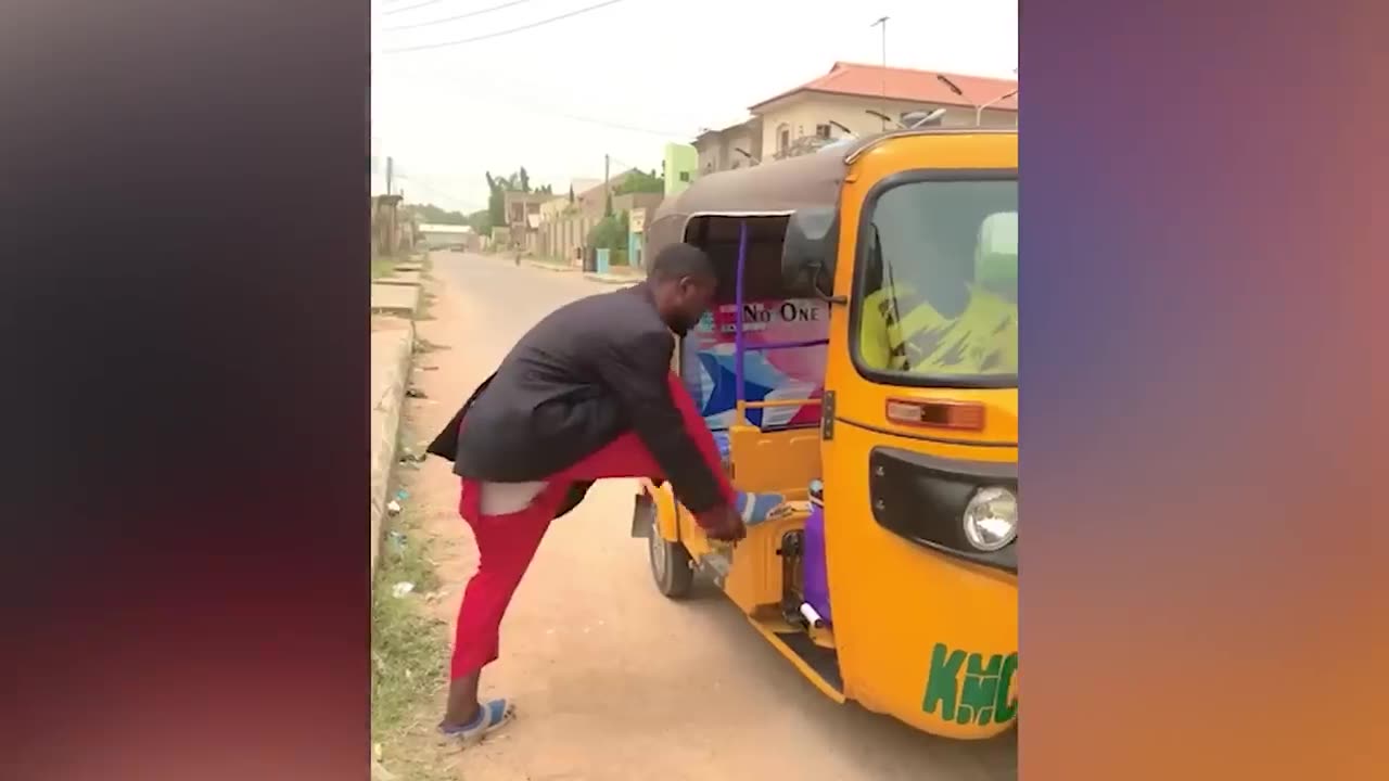 Try not to laugh 😂😂🤣