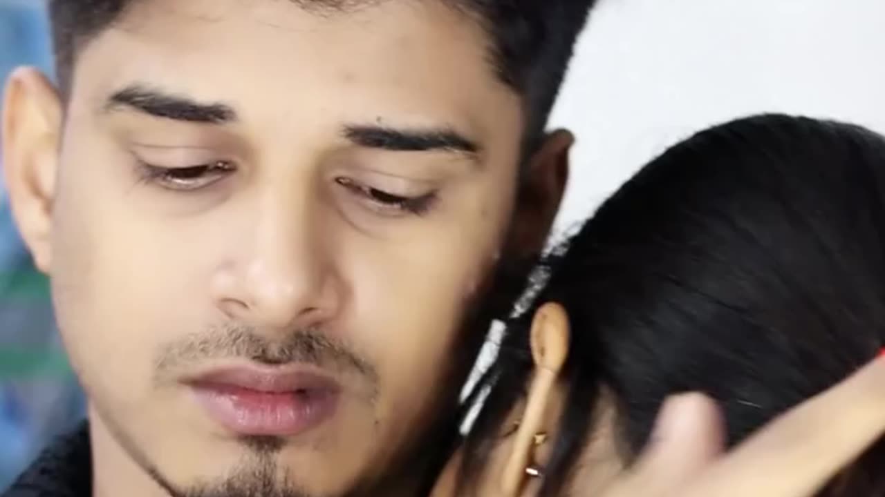 কারোর কথায় নিজের সংসার ভেঙো না