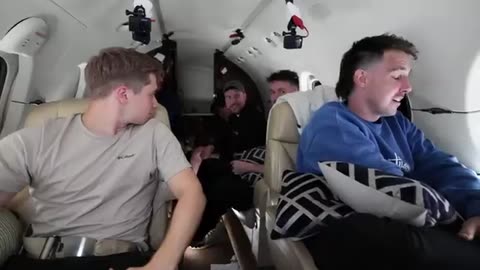 Free jet for 10000$