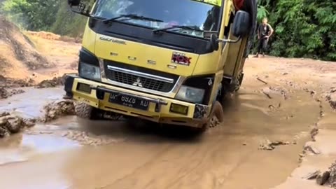 the driver's action on an extreme muddy road