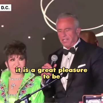 RFK Jr. showed up at the Hispanic Inaugural Ball and stunned everyone by speaking fluent Spanish.