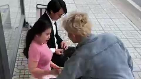 Girl defends herself with key