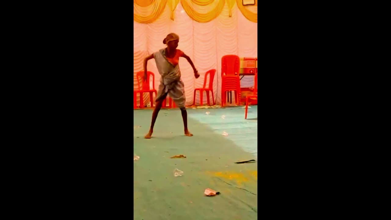 funny dancing video😆🤣😄#entertainment #shortvideo