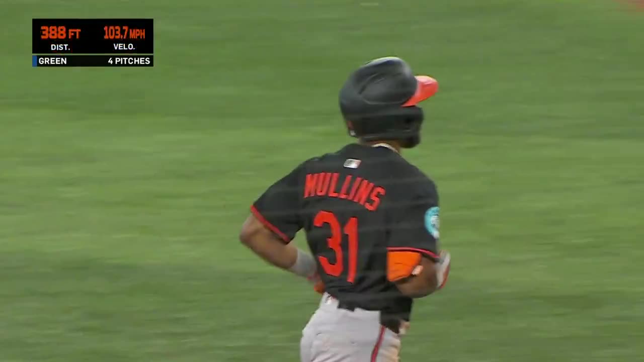 MLB - CEDRIC MULLINS AGAIN! Are you not entertained?!