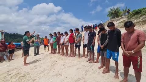 Brazil: Ricardo of CONPLEI praying over the youth.