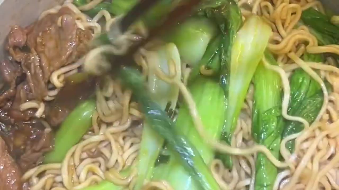 How to make something from a noodle package, have a delicious breakfast #food #cooking