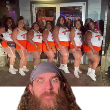 mooters #mooters #Hooters #ClosedForBusiness #OrangeShorts #Comedian #Comedy #TadpoleTriplett