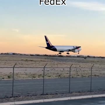 Watch My Favorite Airliner Brings All Best Things Home #Aviation #FedEx #AeroArduino