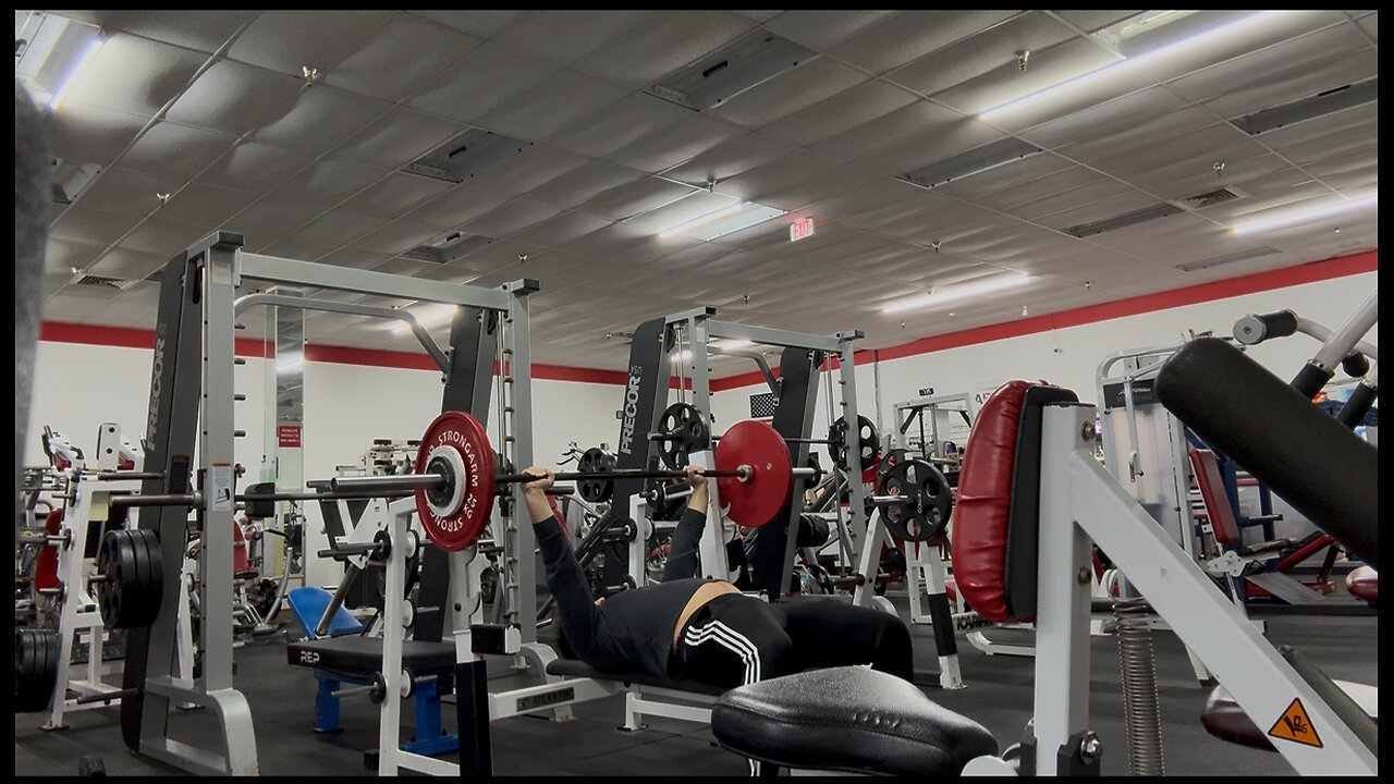 Bench Presses 82.5KG/181LBs for 8 Reps