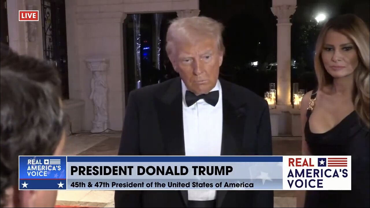 TRUMP❤️🇺🇸🪽🥇WALK ON MAR-A-LAGO RED CARPET🤍🇺🇸🏅🪽🕺🎊AT NEW YEARS EVE PARTY💙🇺🇸🏅🪽🏰🎉⭐️