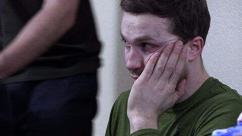 Man Comes to Meet 14 Year Old Girl For Sex and has Emotional Breakdown