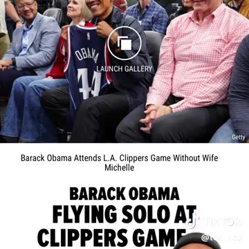 Barack Attends Clippers Game Without Michelle!