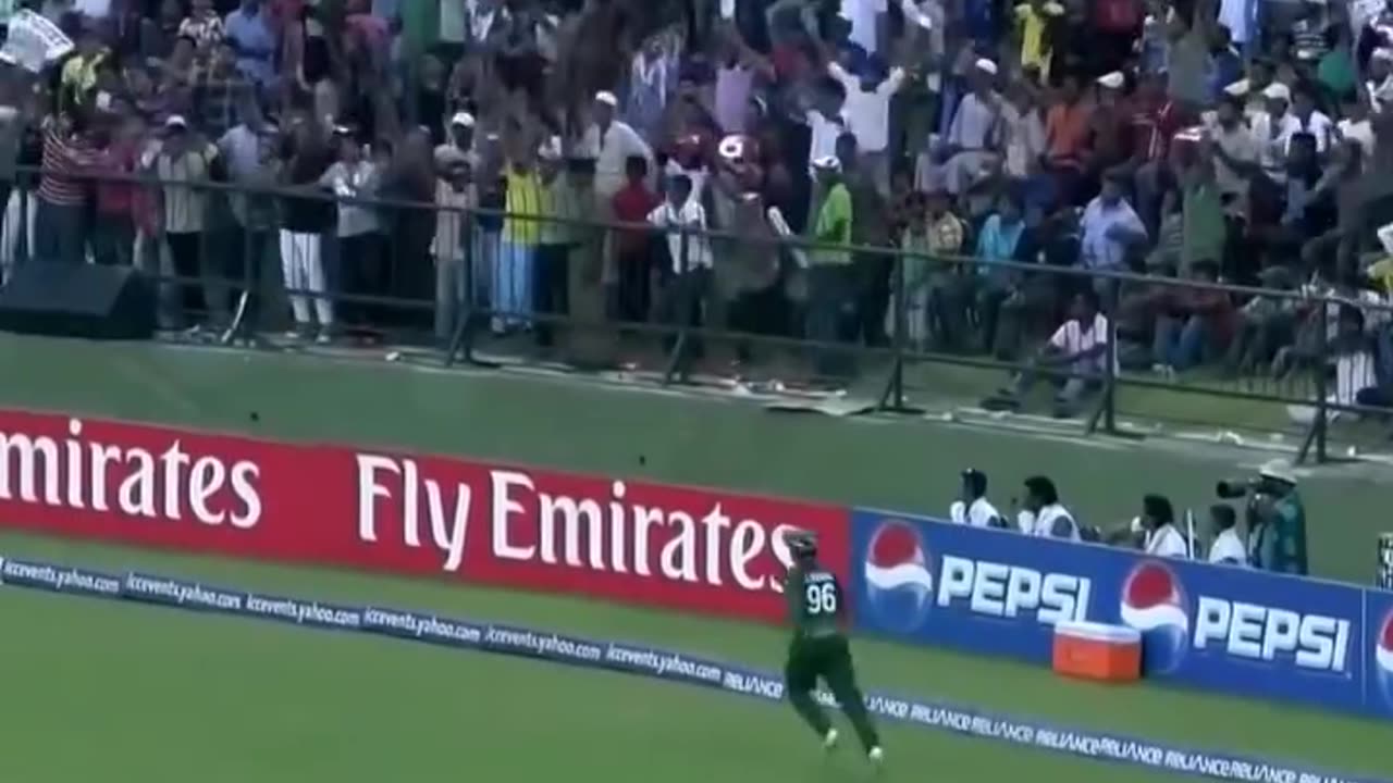 Ross Tailor 131 Runs Against Pakistan