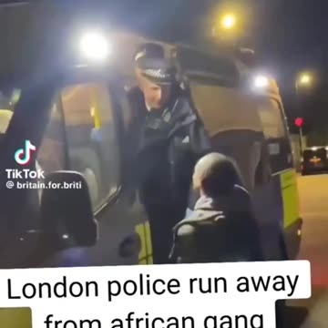 London police run away from africans hitting their vehicle
