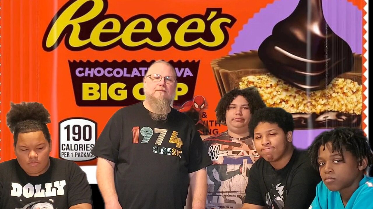 Reese's Chocolate Lava Big Cup Review #reesespeanutbuttercups #reeses #lava #fypシ