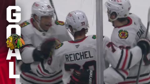 Chicago Blackhawks - 7⃣3⃣ on the breakaway😮