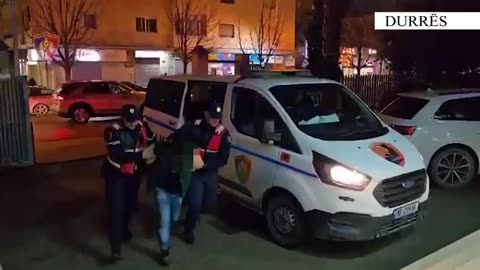 Kanosi një qytetar dhe i mori automjetin, arrestohet 37-vjeçari në Durrës