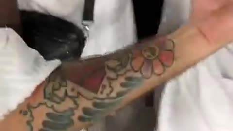 TATTOOED MUSLIMS IN MECCA