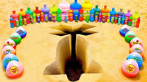 How to create a Christmas Bell pit vs Toothpaste Eruption, and Fanta vs Coca-Cola with Mentos
