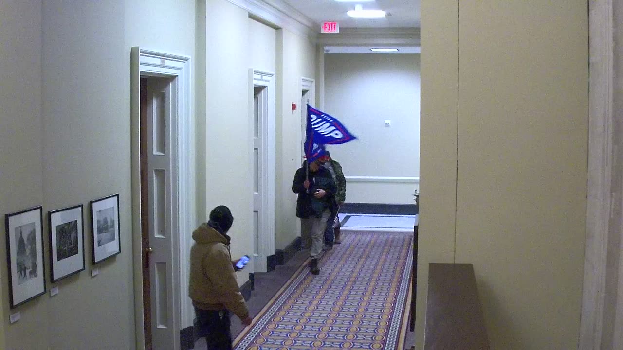 0200USCS02EastFrontCorridornearS206_2021-01-06_14h40min01s673ms.mp4