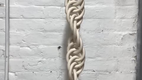 Could play with this spiral chain all day