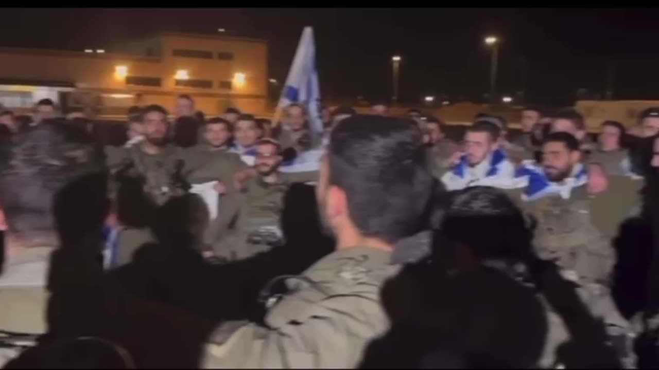Heroes: IDF fighters singing "Hope" after leaving the Gaza Strip