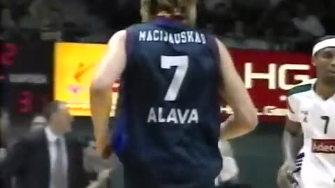 "Tau Cerámica vs ASVEL Villeurbanne" Euroliga 2003/04 (17 de Diciembre, 2003)