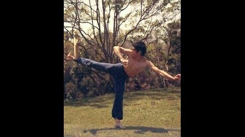 Cross kick Studio Films Bruce Lee