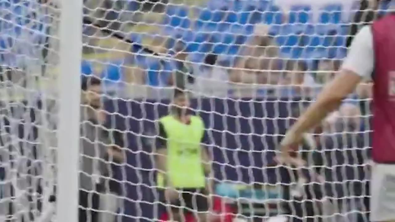 ANDRES INIESTA COOKING WITH ISHOWSPEED