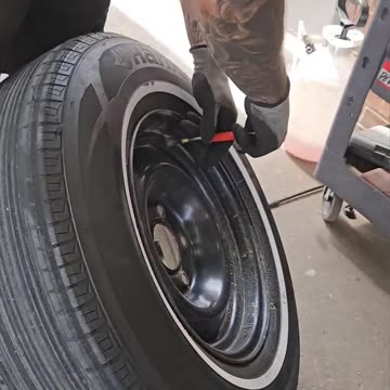 WHY IS EVERYONE ELSE driving the WRONG WAY?