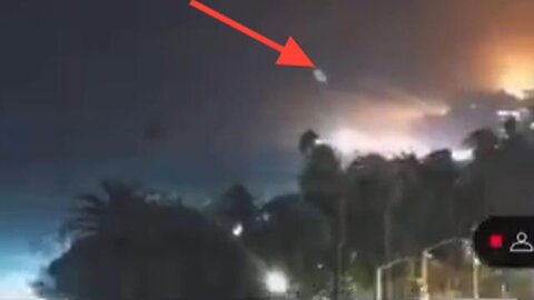 🔥🛸 UFOs DRONES Flying Above #LA #Fires #UFO #ORB #DRONE #LAFIRES #CALIFORNIA #PALISADES #FIRE 🔥🛸 #PalisadesWildfire