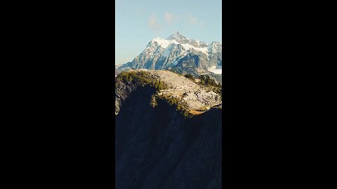 enjoy rocks , mountains and ice 😊😊😀