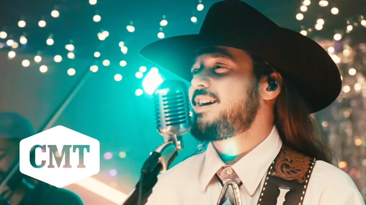 Ian Munsick Performs "Good Dogs & Sad Songs” | CMT Live