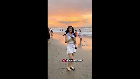 prank taking the sandals of a beautiful girl on the beach in Bali #laugh #funny #shorts #trending