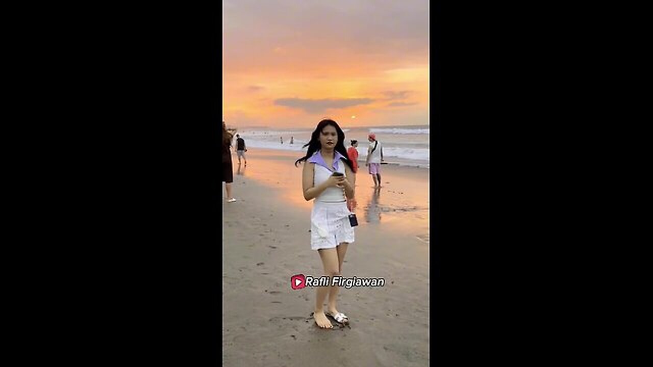 prank taking the sandals of a beautiful girl on the beach in Bali #laugh #funny #shorts #trending