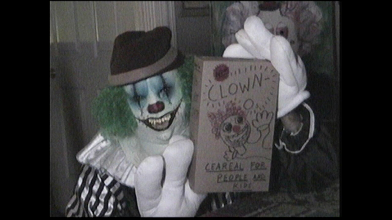 CLOWN O-s cereal for humans 🎈 #unsettling #creepy #creepyvhs #coulrophobia #clown