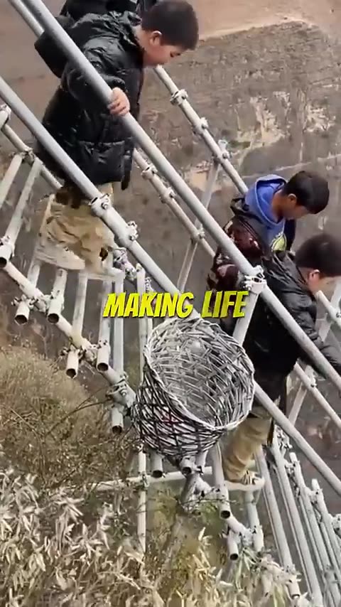 Discovering the Incredible Cliff Village 🙀🫢