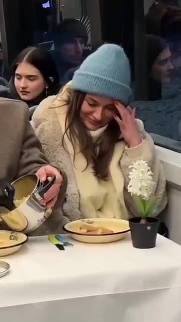 All genius is incredibly simple😏🍝 - Romance isn't dead yet