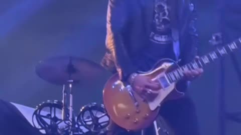 Frank Sidoris with Mammoth WFV in Mexico City