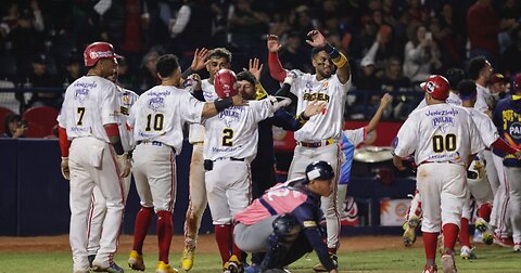 Cardenales de Lara vapuleó a Japan Breeze y paso a semifinales