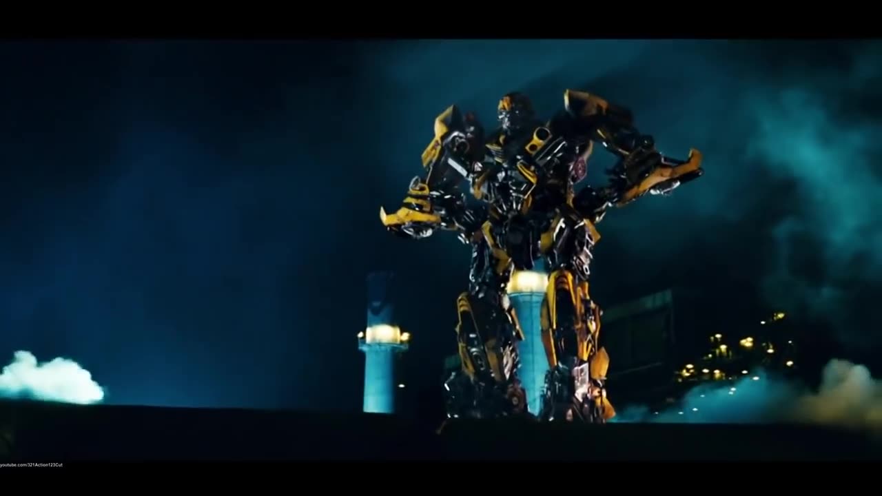 Bumblebee vs. Barricade - Transformers-(2007) Movie Clip