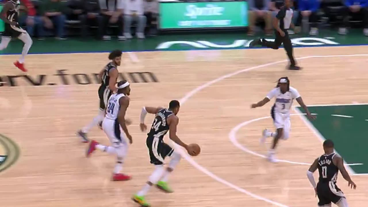 Milwaukee Bucks - Giannis layup without a dribble from the 3-point line.