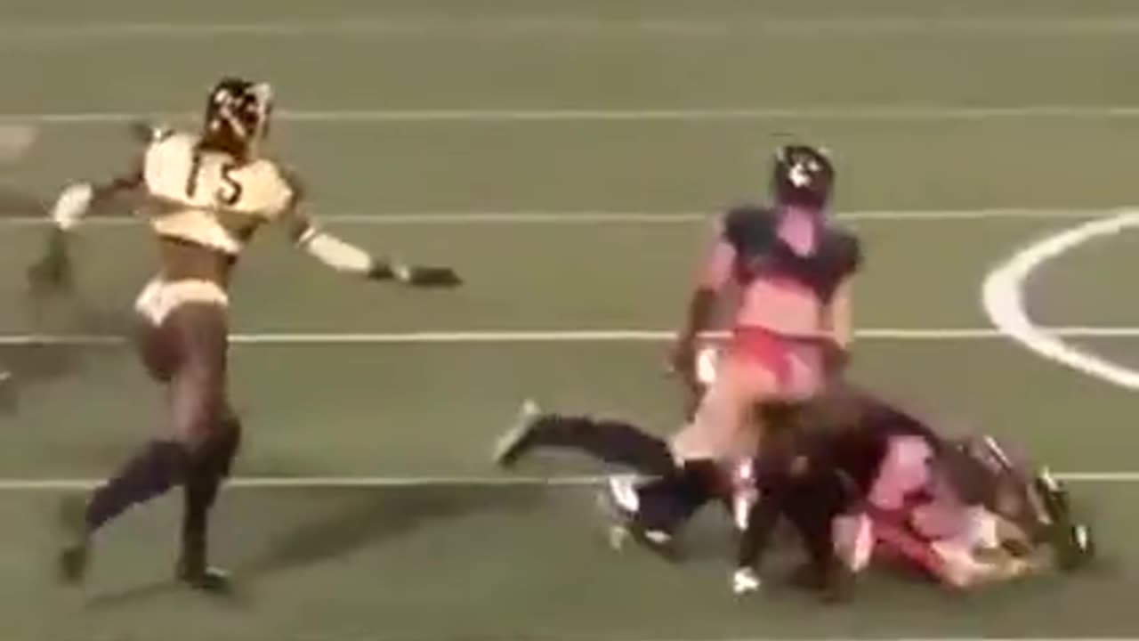 HOW THIS DIDN'T PUT THE NFL OUT OF BUSINESS 🏈 I DO NOT KNOW❗