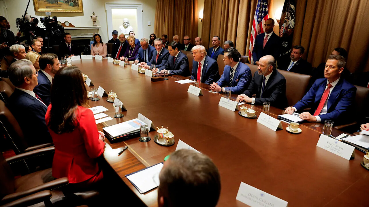 TRANSPARENCY! COMPETENCE! TRUMP JUST HELD HIS FIRST CABINET MEETING and it was SPECTACULAR